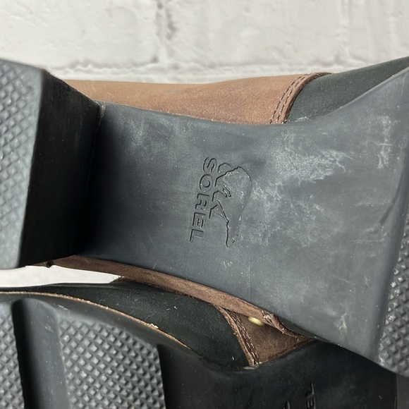 Sorel Addington Chelsea Boots - Picture 10 of 14